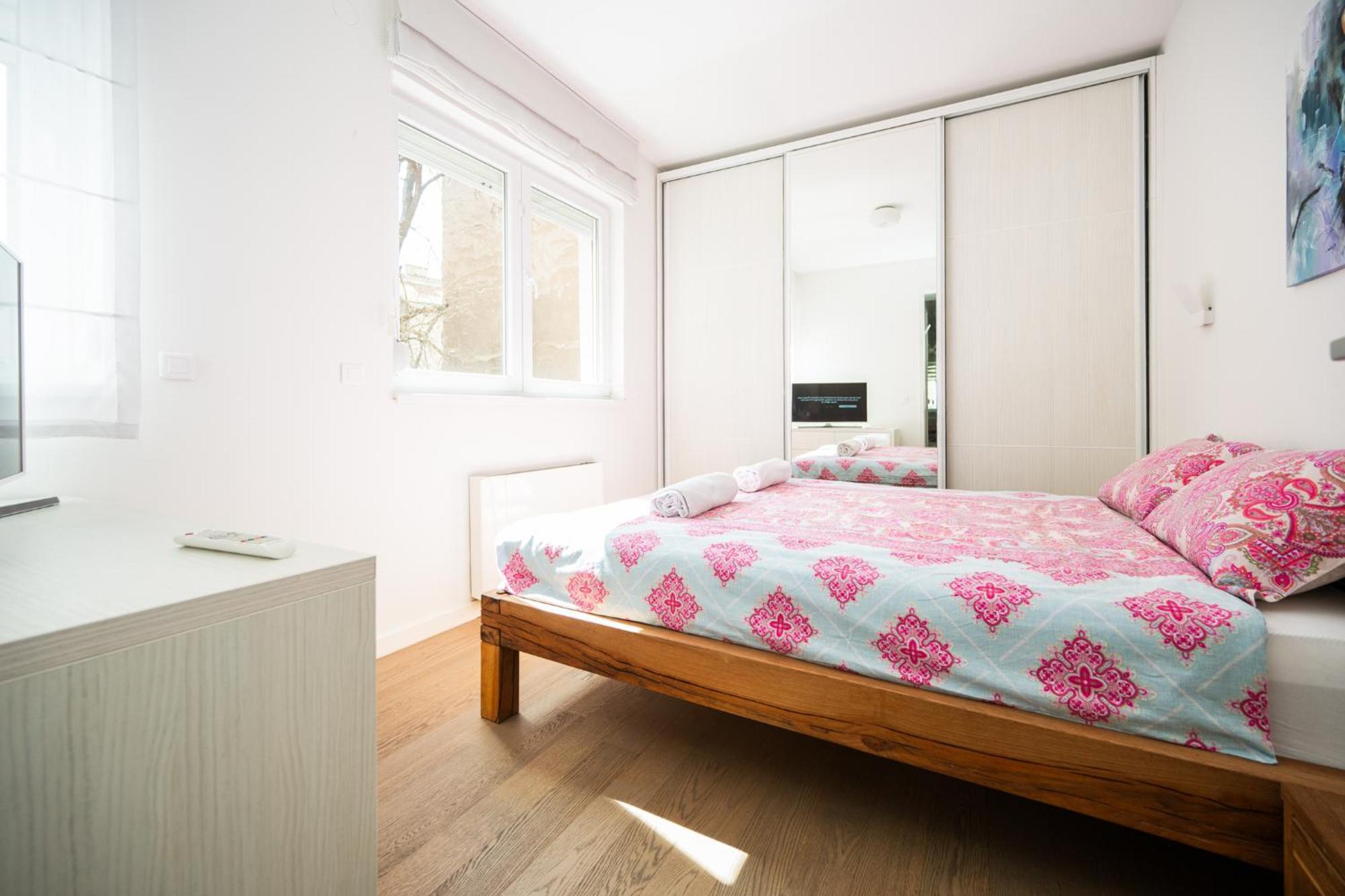 Modern Stay In The City Center ซาราเยโว ภายนอก รูปภาพ